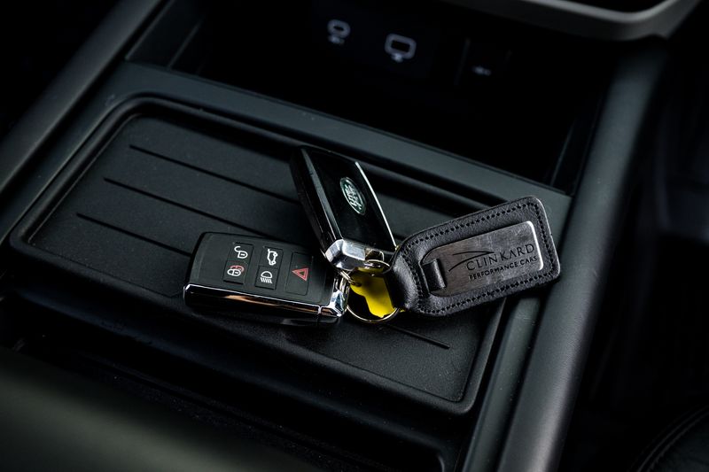 Land Rover Defender 110 D300 MHEV HSE Hard Top Commercial (+VAT)