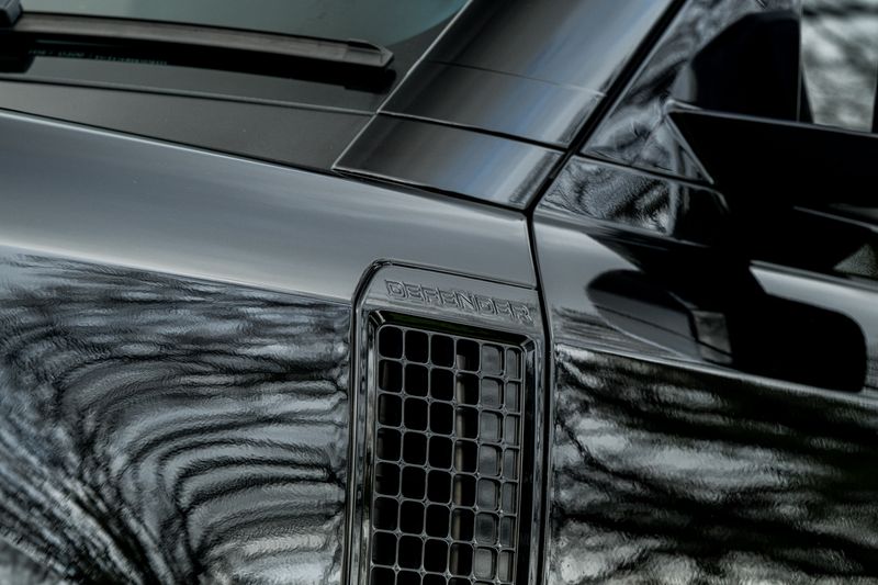 Land Rover Defender 110 D300 MHEV HSE Hard Top Commercial (+VAT)