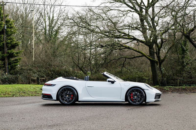 Porsche 911 (992) Carrera S Convertible PDK