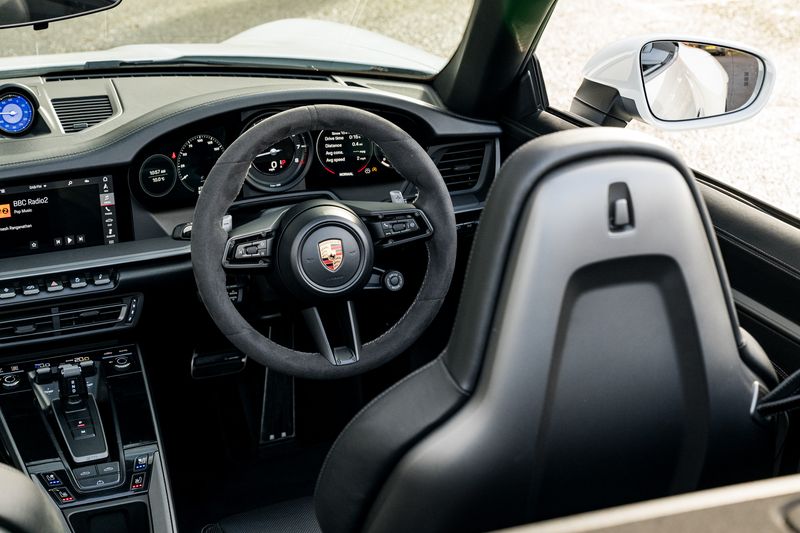 Porsche 911 (992) Carrera S Convertible PDK
