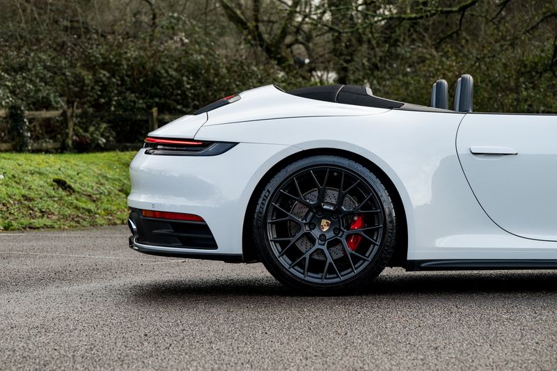 Porsche 911 (992) Carrera S Convertible PDK