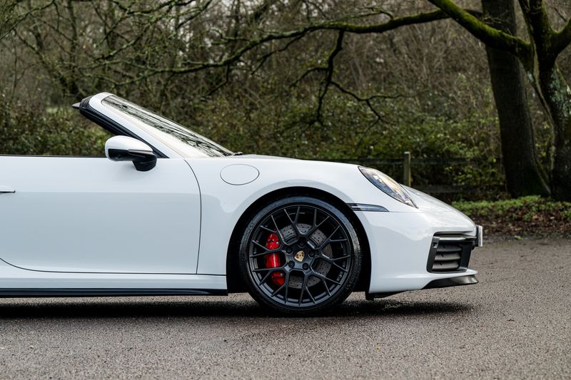 Porsche 911 (992) Carrera S Convertible PDK