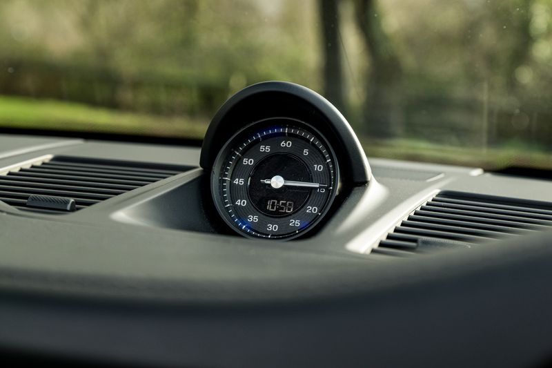 Porsche 911 (992) Carrera S Convertible PDK