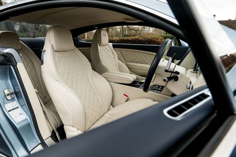 Bentley Continental 6.0 W12 GT Speed Coupe Auto 4WD