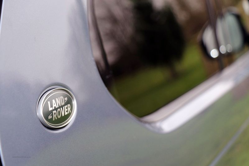 Landrover Discovery 3.0 TD6 Luxury HSE