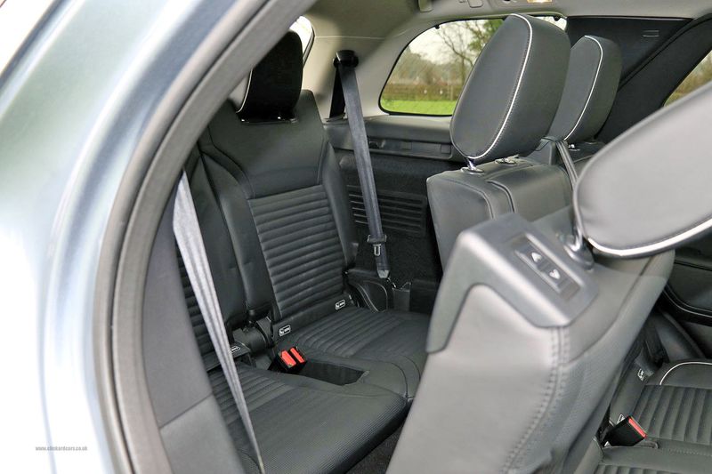 Landrover Discovery 3.0 TD6 Luxury HSE