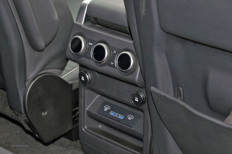 Landrover Discovery 3.0 TD6 Luxury HSE