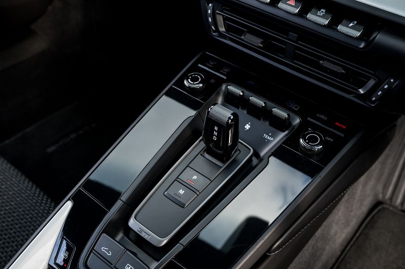 Porsche 911 (992) Carrera T PDK Coupe