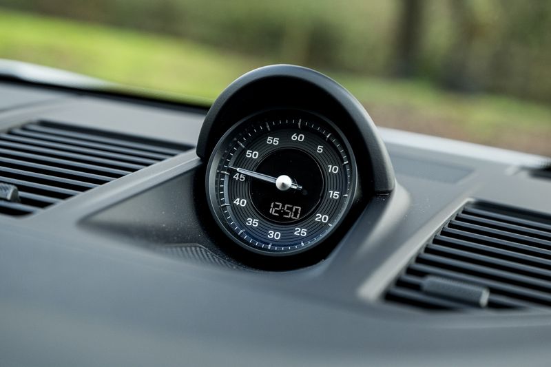 Porsche 911 (992) Carrera T PDK Coupe