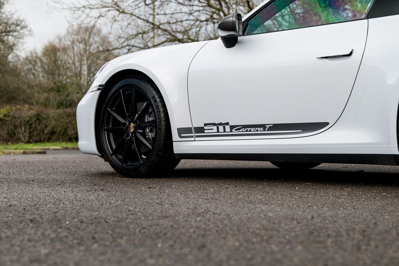 Porsche 911 (992) Carrera T PDK Coupe