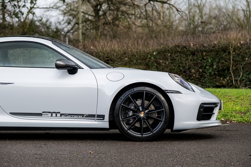 Porsche 911 (992) Carrera T PDK Coupe