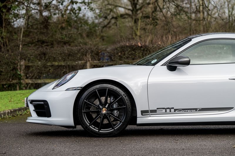 Porsche 911 (992) Carrera T PDK Coupe