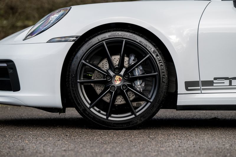 Porsche 911 (992) Carrera T PDK Coupe