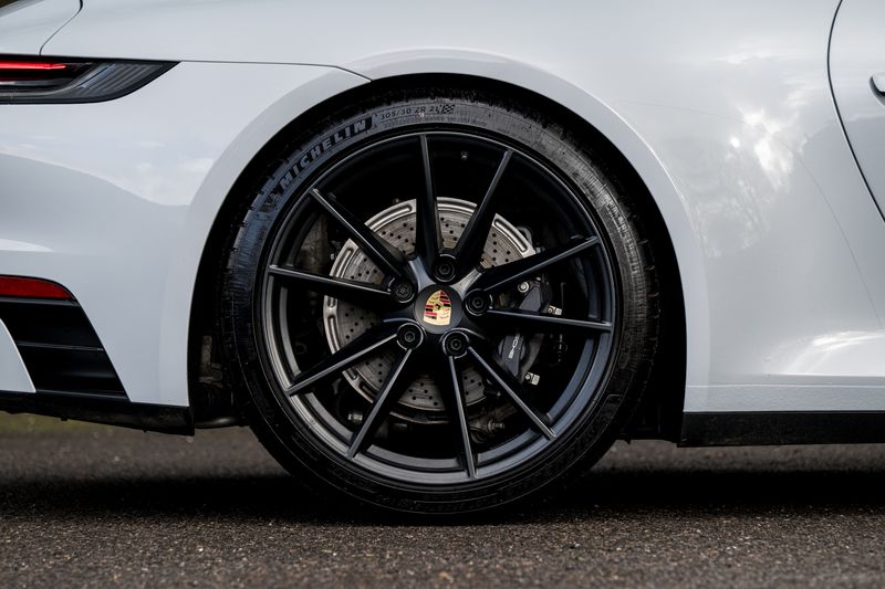 Porsche 911 (992) Carrera T PDK Coupe