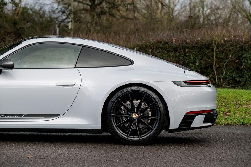 Porsche 911 (992) Carrera T PDK Coupe