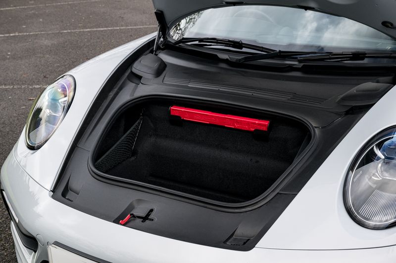 Porsche 911 (992) Carrera T PDK Coupe