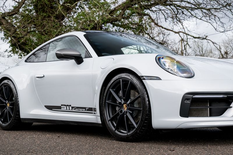 Porsche 911 (992) Carrera T PDK Coupe