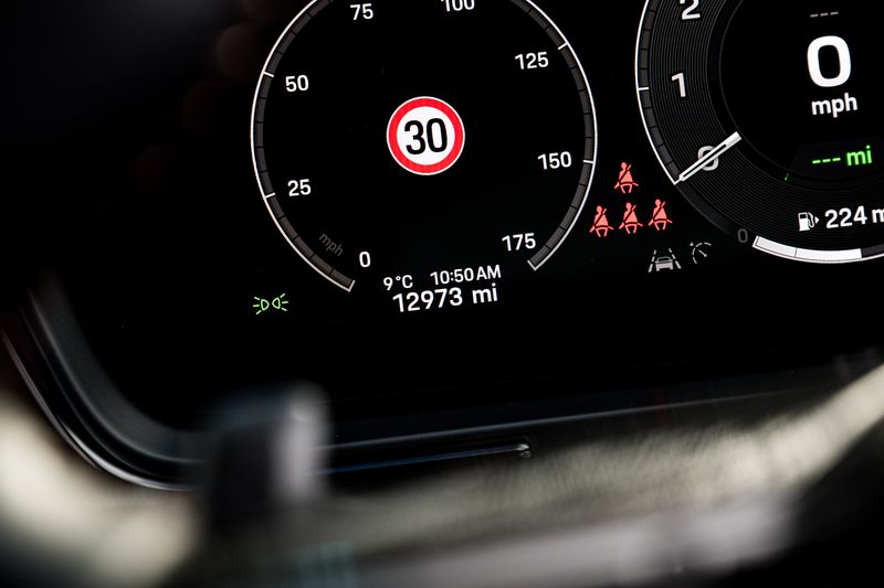 Porsche Cayenne 3.0 V6 E-Hybrid 25.9kWh Coupe Plug-in Hybrid (MY24)