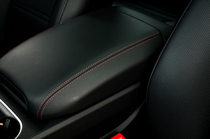 Porsche Cayenne 3.0 V6 E-Hybrid 25.9kWh Coupe Plug-in Hybrid (MY24)