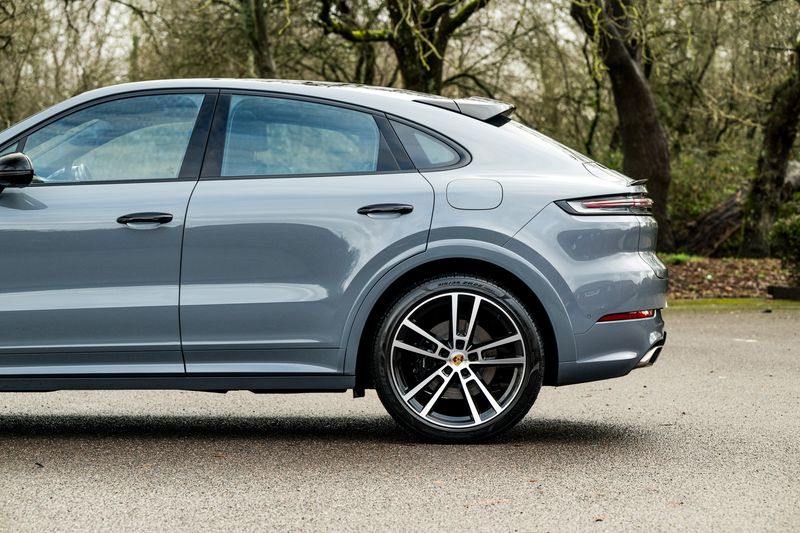 Porsche Cayenne 3.0 V6 E-Hybrid 25.9kWh Coupe Plug-in Hybrid (MY24)