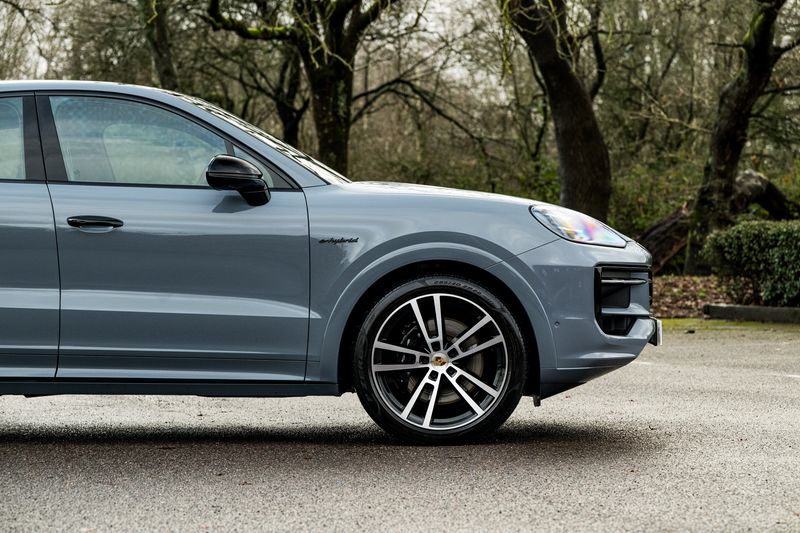 Porsche Cayenne 3.0 V6 E-Hybrid 25.9kWh Coupe Plug-in Hybrid (MY24)