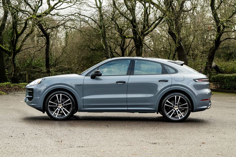 Porsche Cayenne 3.0 V6 E-Hybrid 25.9kWh Coupe Plug-in Hybrid (MY24)