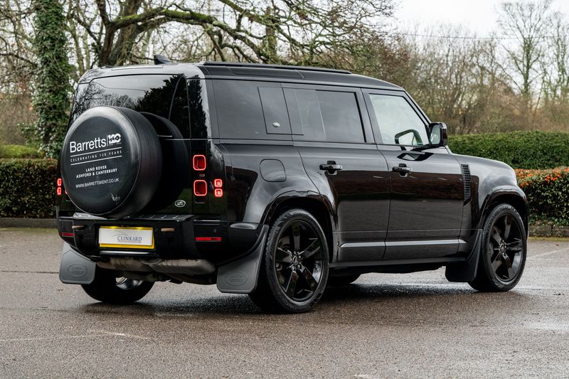 Land Rover Defender 110 D300 MHEV X-Dynamic HSE (7 Seats)
