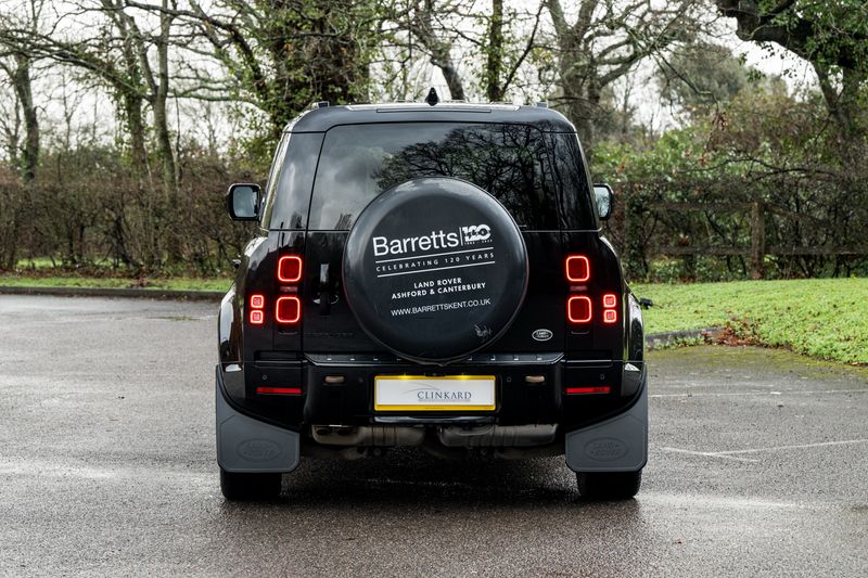 Land Rover Defender 110 D300 MHEV X-Dynamic HSE (7 Seats)