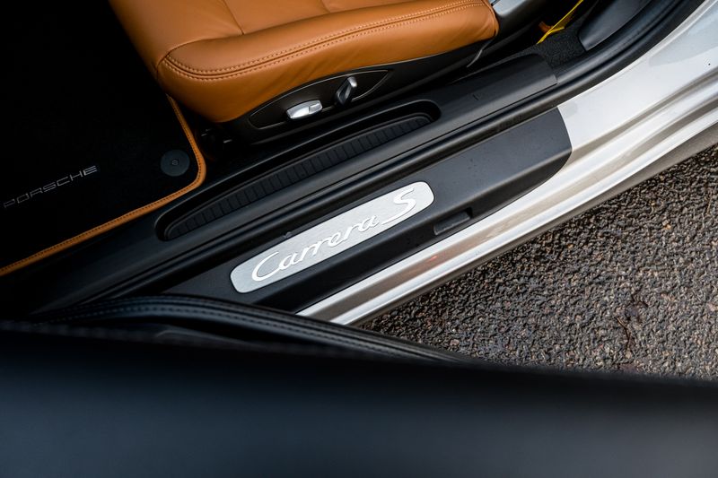 Porsche 911 (991) 3.8 Carrera S Coupe PDK (PCCB)