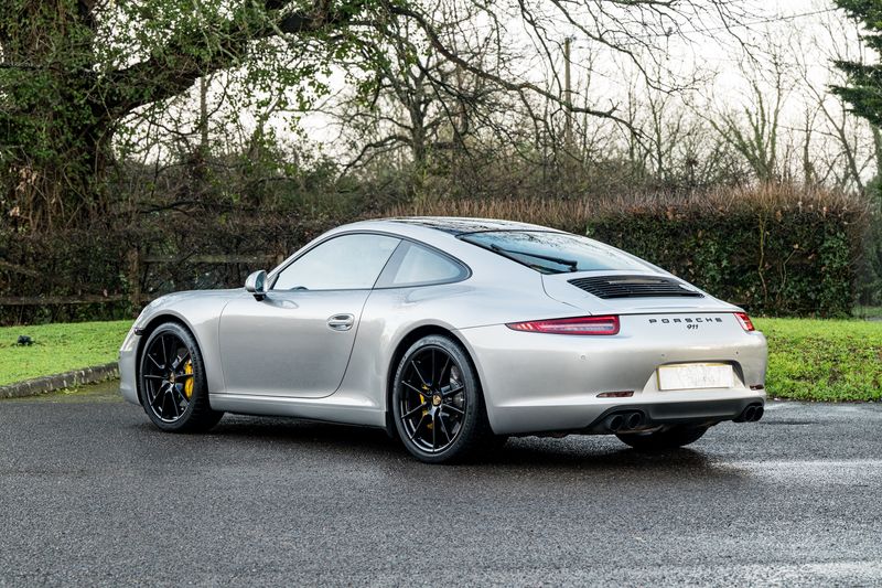Porsche 911 (991) 3.8 Carrera S Coupe PDK (PCCB)