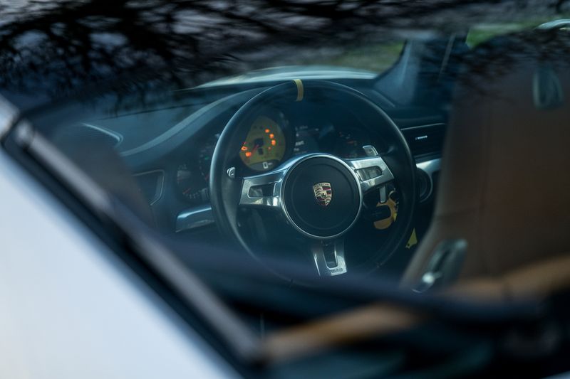 Porsche 911 (991) 3.8 Carrera S Coupe PDK (PCCB)