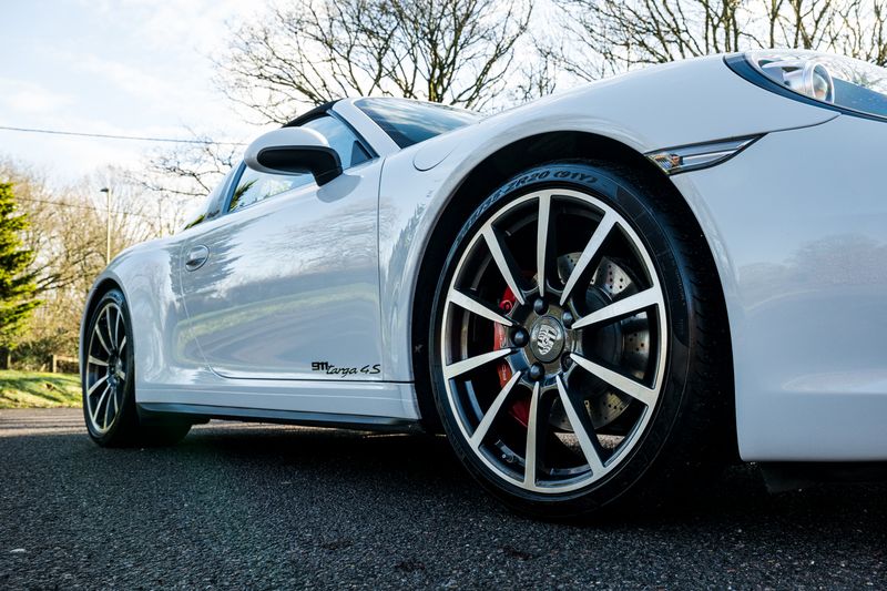 Porsche 911 (991) 3.8 Targa 4S PDK 4WD