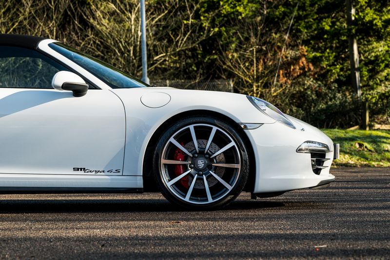 Porsche 911 (991) 3.8 Targa 4S PDK 4WD