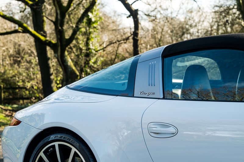 Porsche 911 (991) 3.8 Targa 4S PDK 4WD
