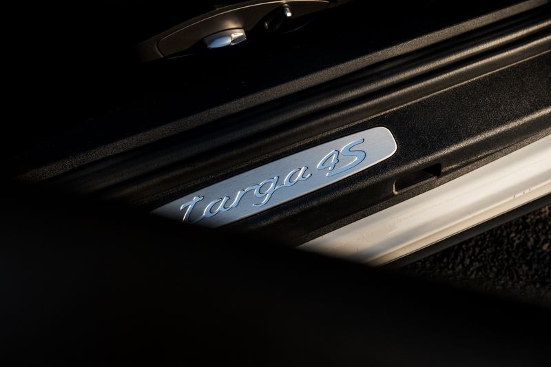 Porsche 911 (991) 3.8 Targa 4S PDK 4WD