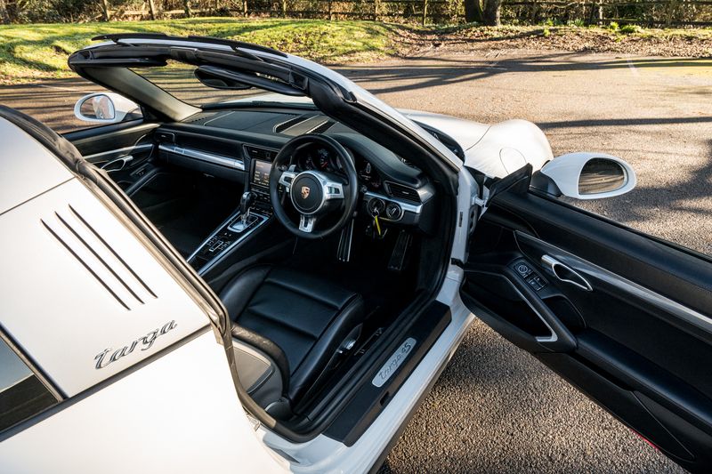 Porsche 911 (991) 3.8 Targa 4S PDK 4WD