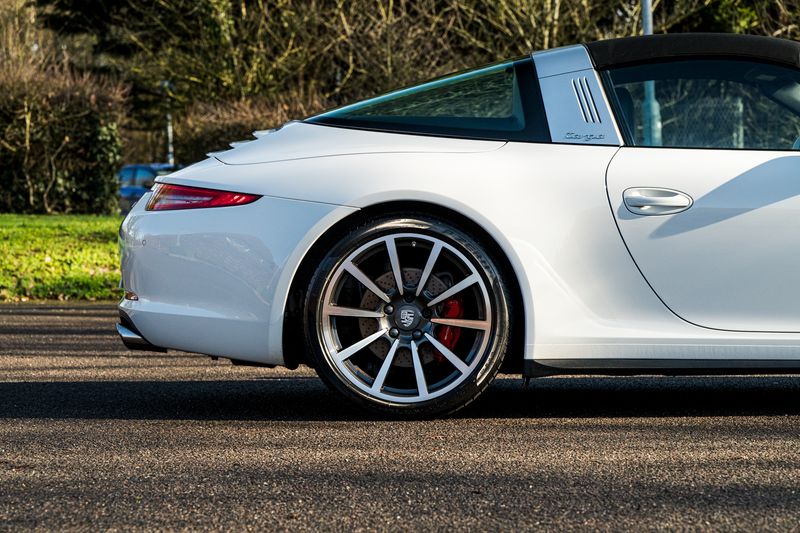 Porsche 911 (991) 3.8 Targa 4S PDK 4WD