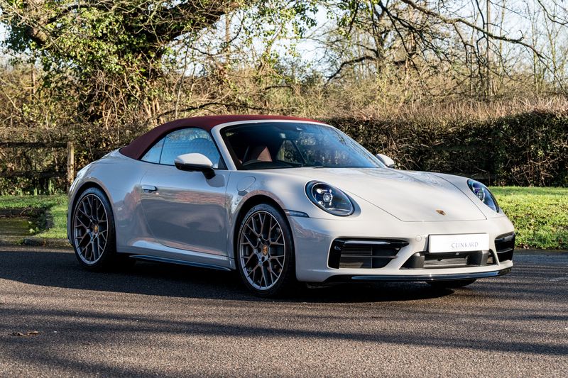 Porsche 911 (992) 3.0T Carrera Convertible PDK