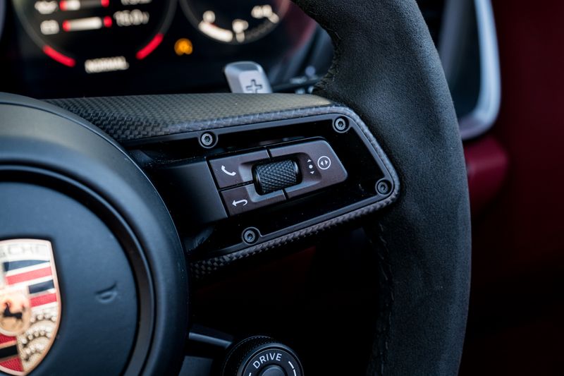 Porsche 911 (992) 3.0T Carrera Convertible PDK