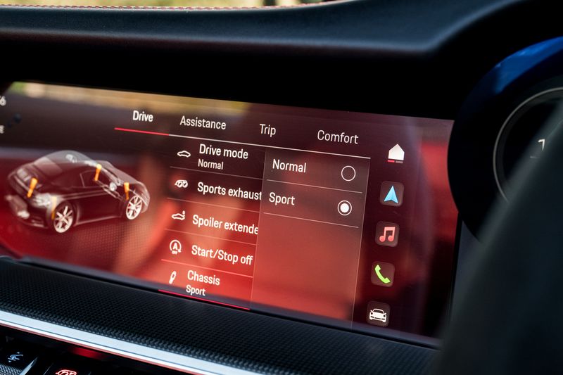 Porsche 911 (992) 3.0T Carrera Convertible PDK