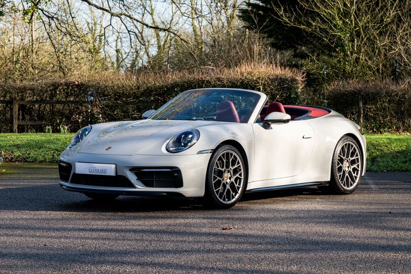 Porsche 911 (992) 3.0T Carrera Convertible PDK