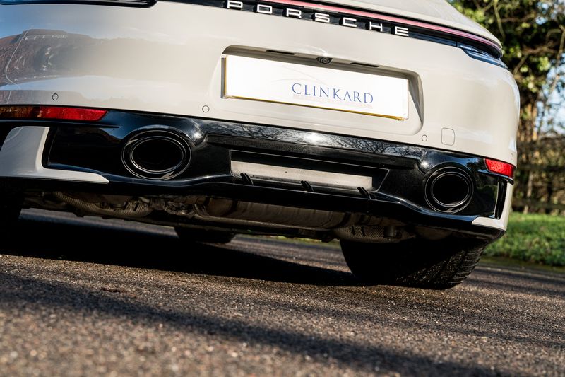 Porsche 911 (992) 3.0T Carrera Convertible PDK