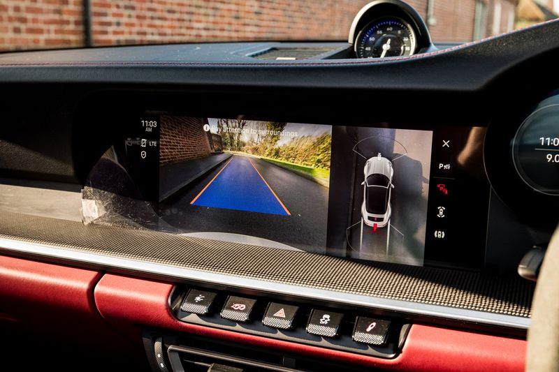 Porsche 911 (992) 3.0T Carrera Convertible PDK