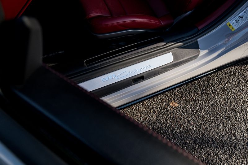 Porsche 911 (992) 3.0T Carrera Convertible PDK