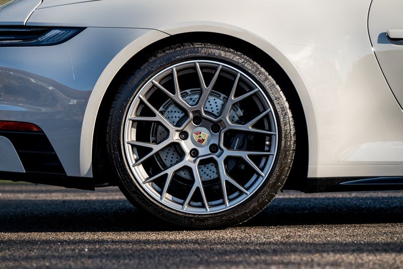 Porsche 911 (992) 3.0T Carrera Convertible PDK