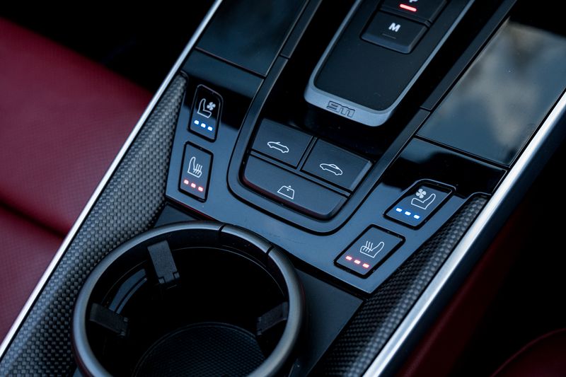 Porsche 911 (992) 3.0T Carrera Convertible PDK