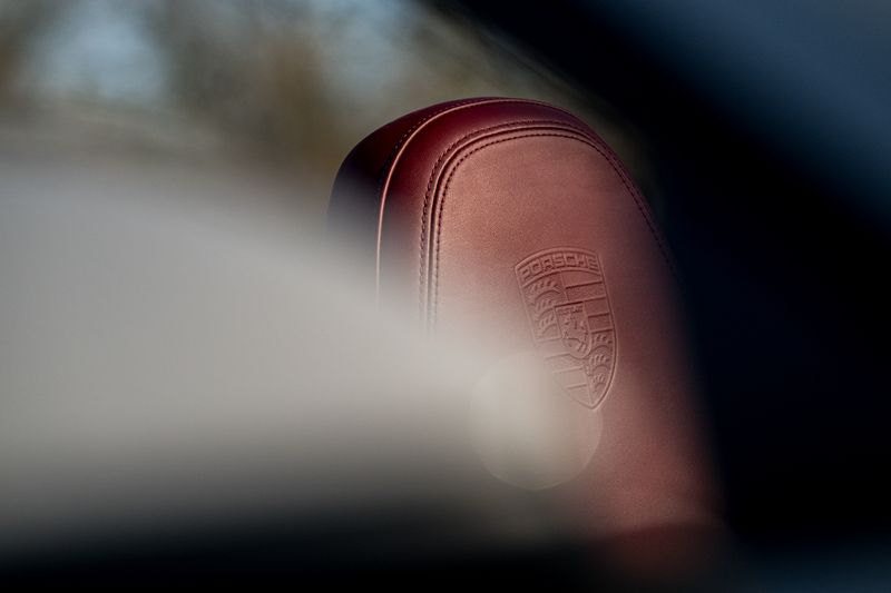 Porsche 911 (992) 3.0T Carrera Convertible PDK