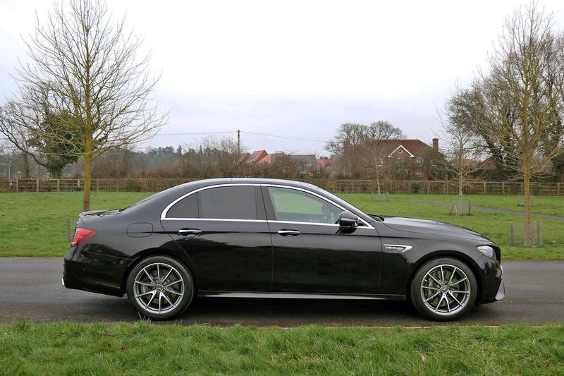 Mercedes E63 AMG V8 Biturbo