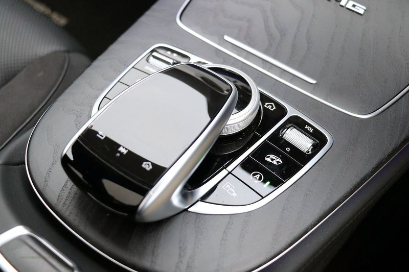 Mercedes E63 AMG V8 Biturbo