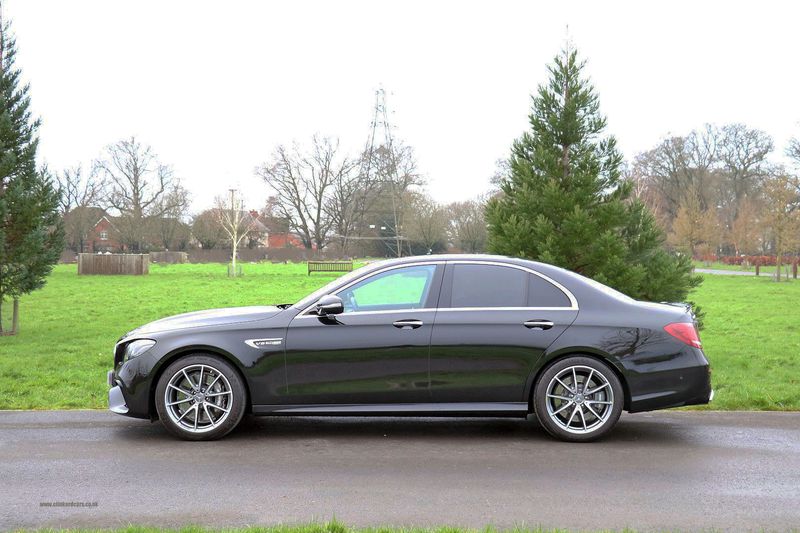 Mercedes E63 AMG V8 Biturbo